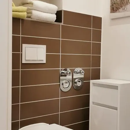 Neu! Daheim Mit 2 Schlafzimmer - Abc442 Apartment Wismar